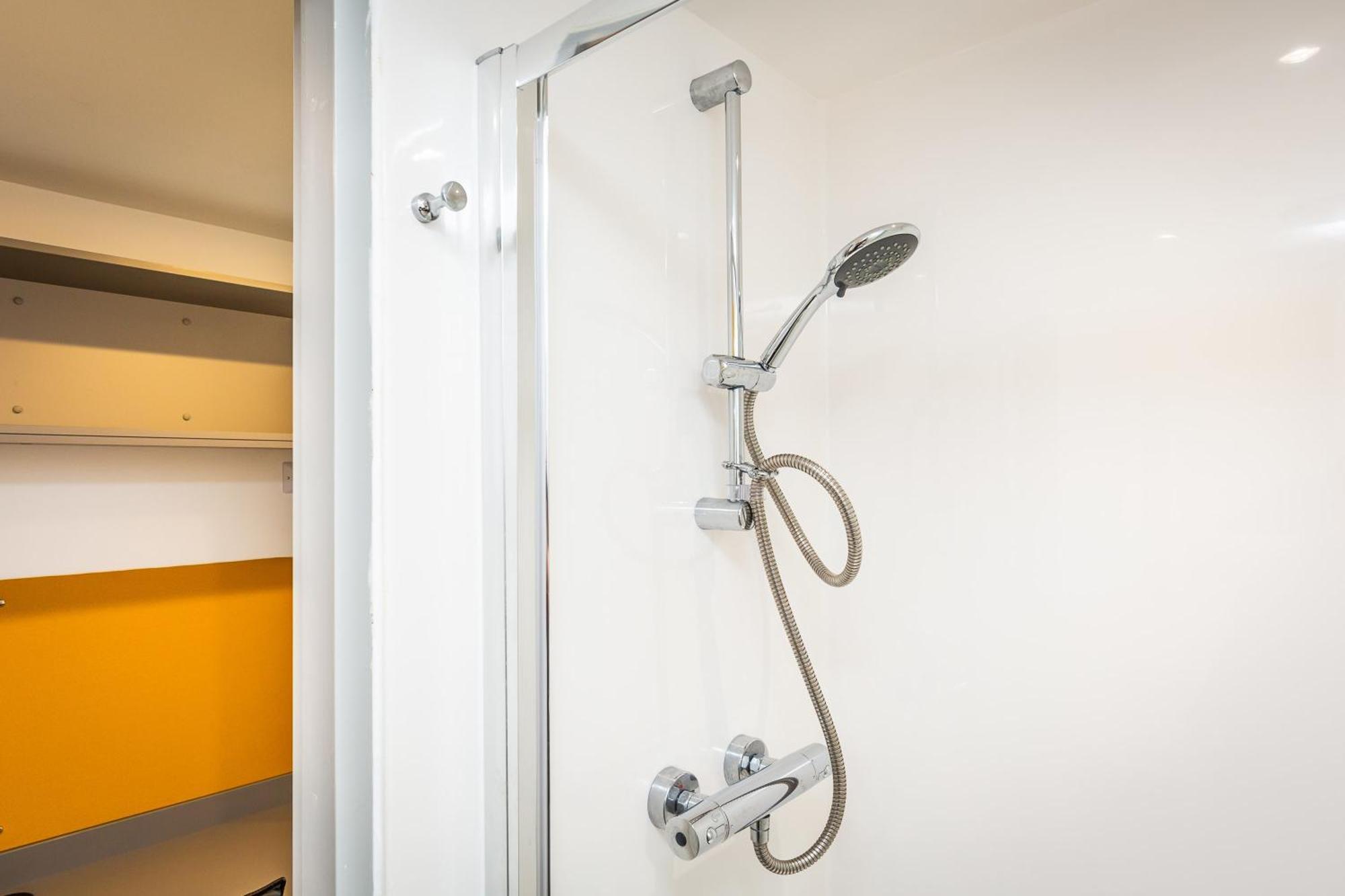 Ensuite Room With Shared Kitchen, Close To Centre- 18 Above Lincoln Exteriör bild